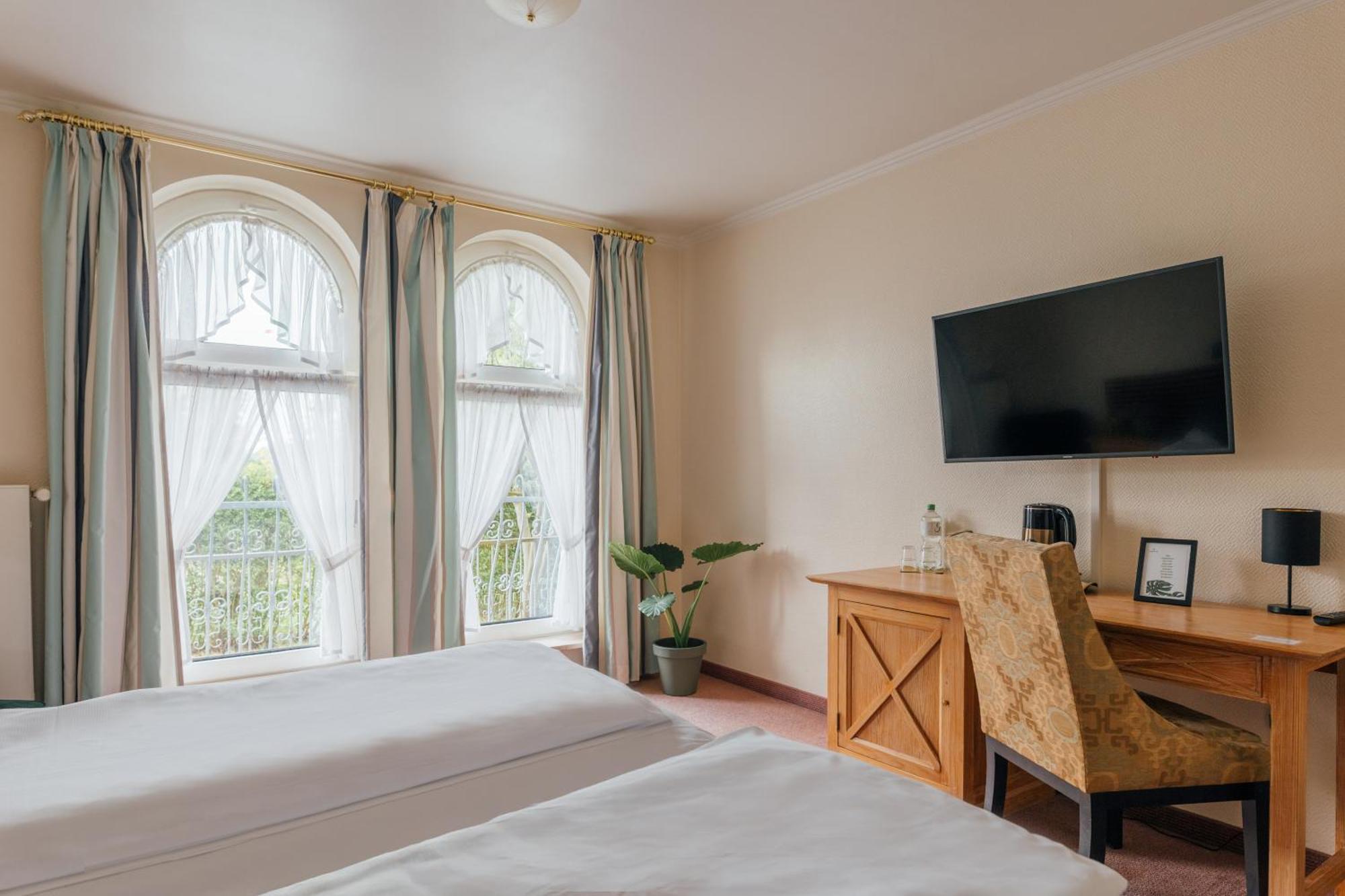 Hotel Thesdorfer Hof 피네베르크 외부 사진