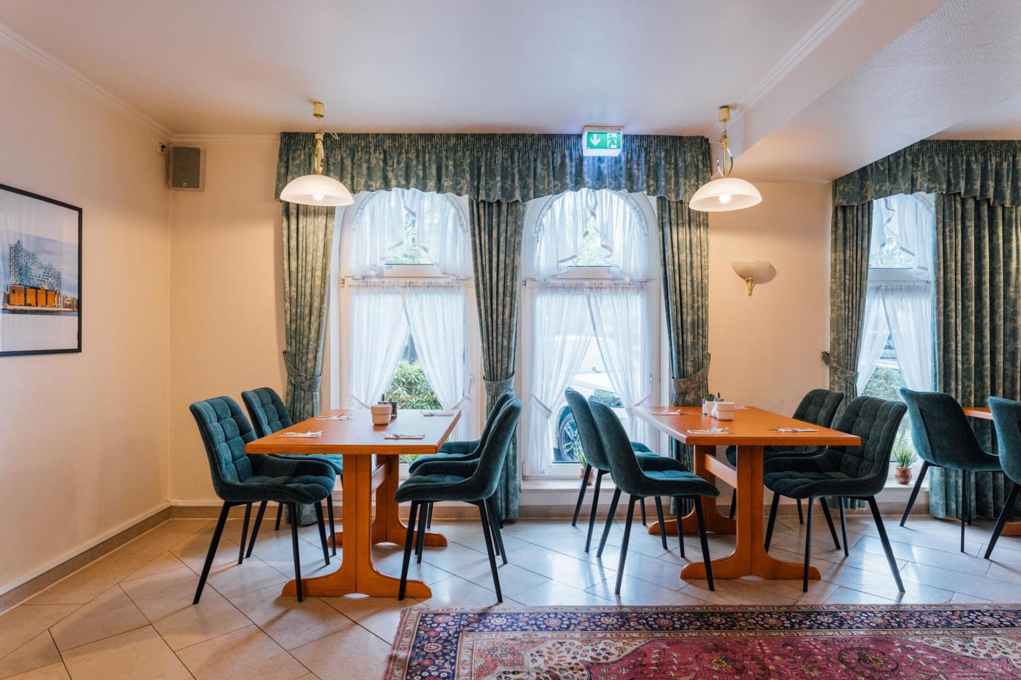 Hotel Thesdorfer Hof 피네베르크 외부 사진